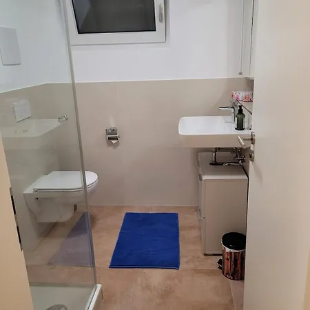 Wohnung 쿠슈터딘겐